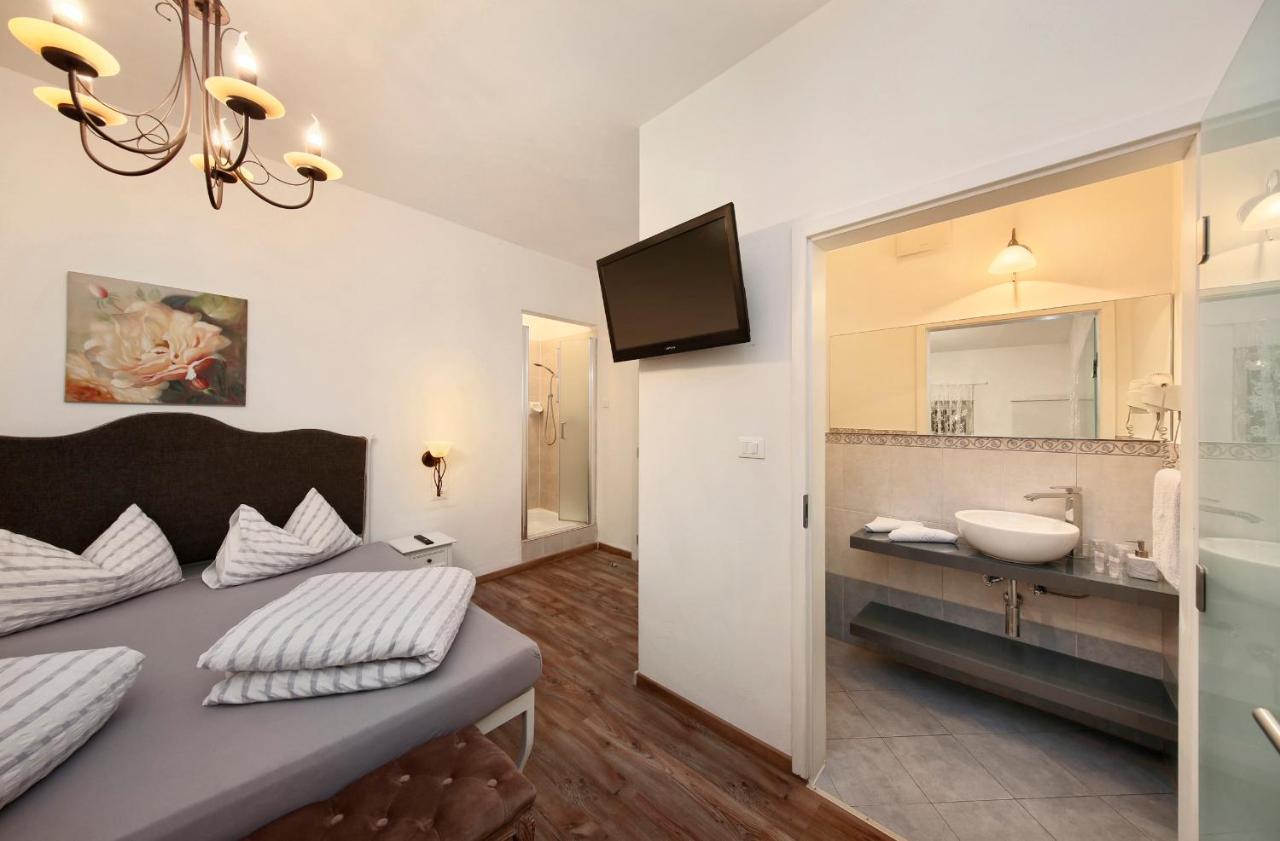 Garni Villa Tyrol - Adults Only Merano Kültér fotó